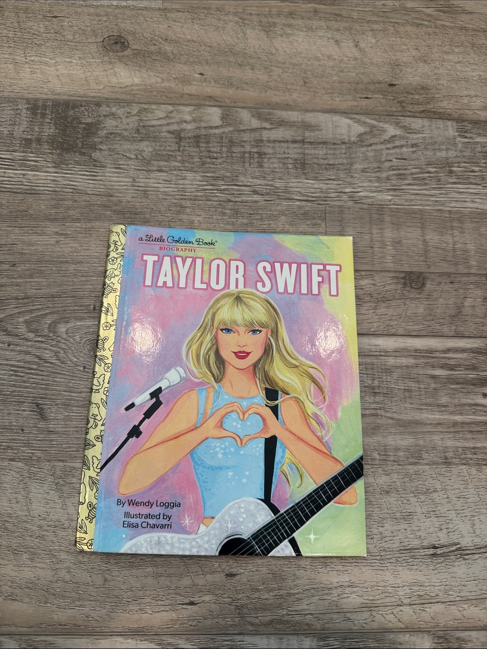 Taylor Swift Biography Kids Book - Pink & Pastel